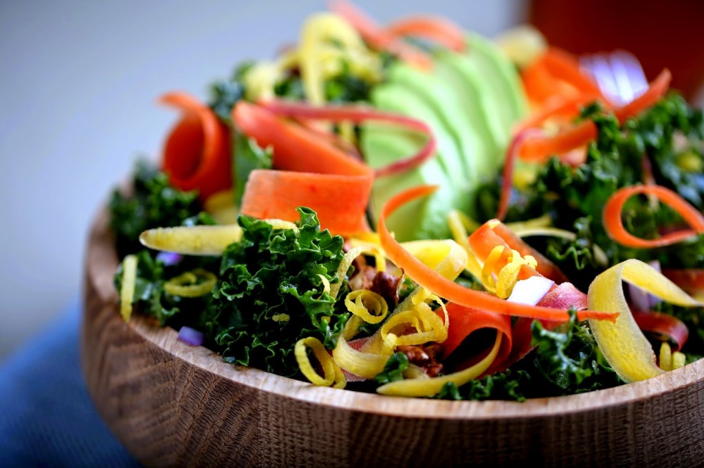 5-Step Raw Kale salad