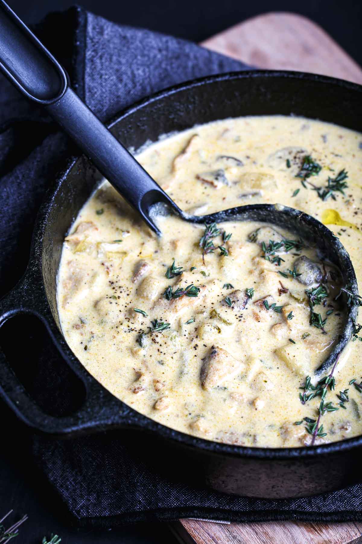 Rich and hearty plant-based clam chowder.